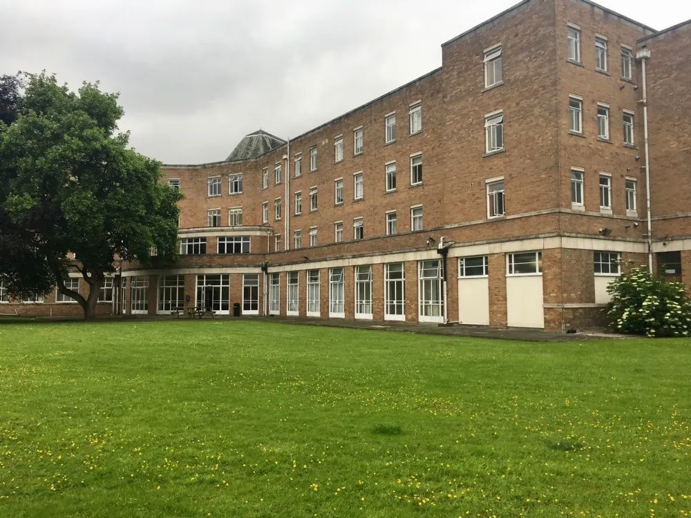 1 bed flat